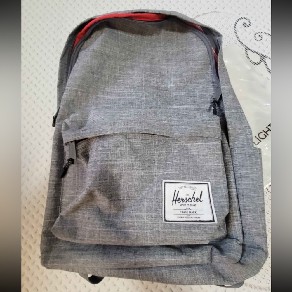 Herschel Supply Company Raven Crosshatch